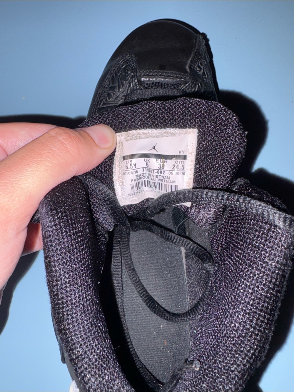 Jordan All-Black High-Top Sneakers - Picture 4 of 4